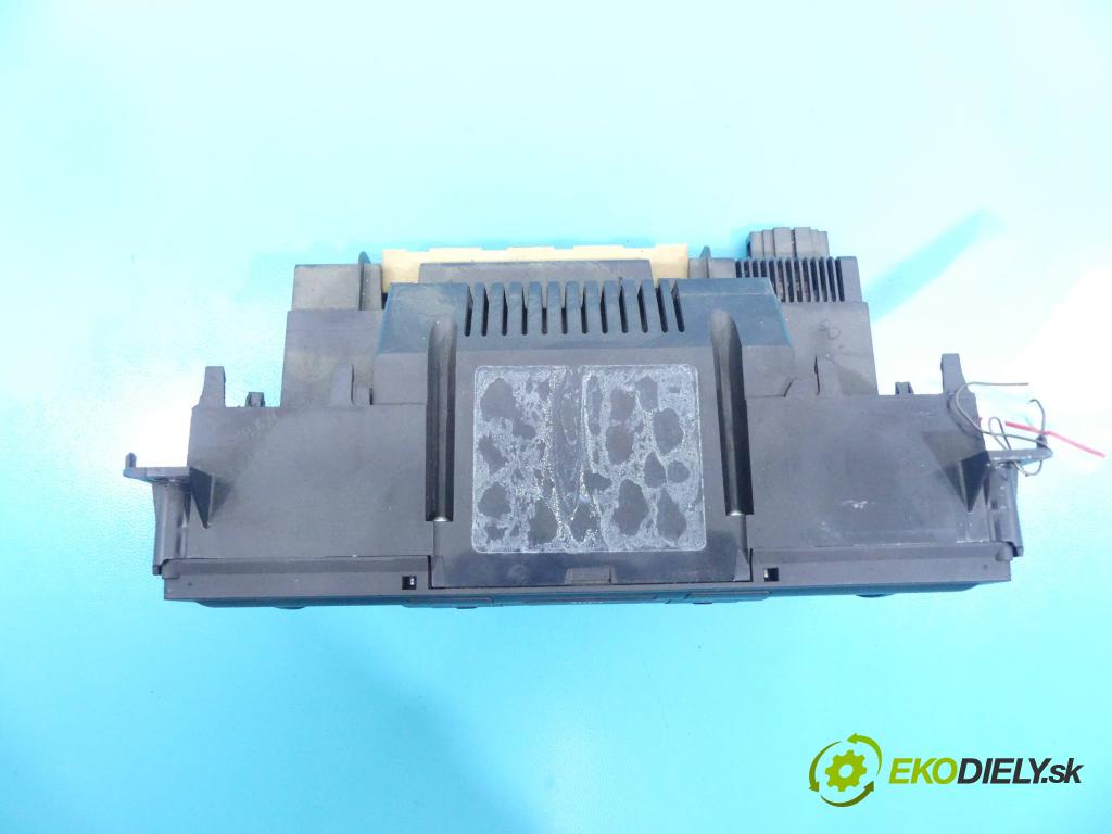 Audi A6 C5 1997-2004 2.5 tdi 163 hp manual 120 kW 2496 cm3 5- palubní deska panel topení