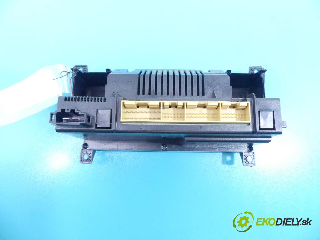 Audi A6 C5 1997-2004 2.5 tdi 163 hp manual 120 kW 2496 cm3 5- palubní deska panel topení