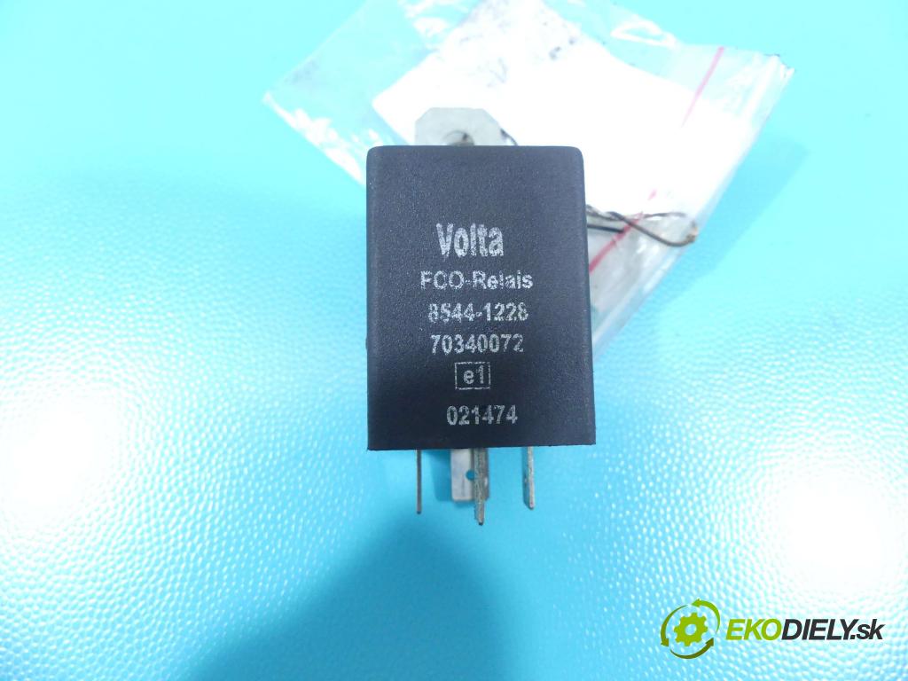 Ford Mondeo Mk3 2000-2007 2.0 TDCI 116 HP manual 85 kW 1998 cm3 5- Relé: 3M5J14A672AA (Relé)