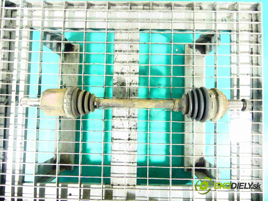 Honda Civic VII 2000-2006 1.4 16v 90 HP manual 66 kW 1396 cm3 5- poloos pravé  (Poloosy)