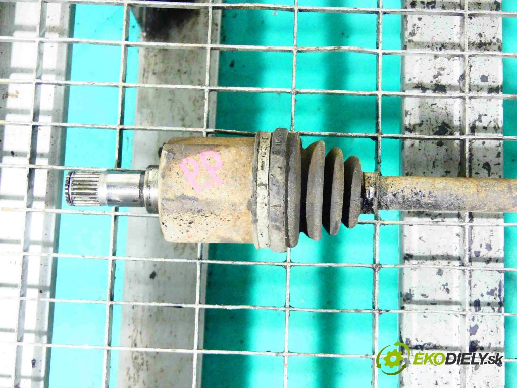 Honda Civic VII 2000-2006 1.4 16v 90 HP manual 66 kW 1396 cm3 5- poloos pravé  (Poloosy)