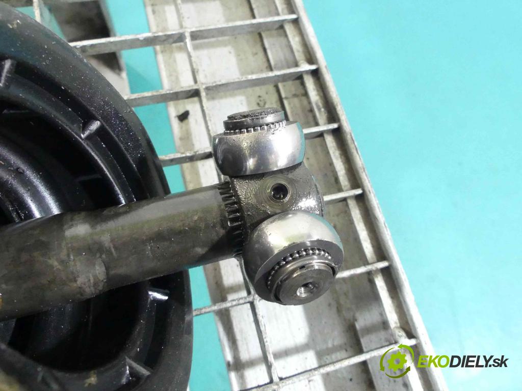 Renault Laguna I 1994-2001 1.8 16v 120 HP manual 88 kW 1783 cm3 5- poloos ľavé  (Poloosy)