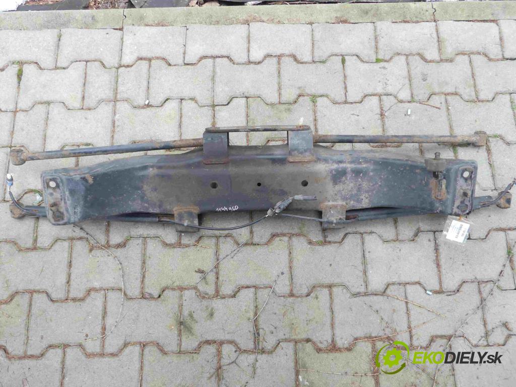 Chevrolet Lacetti 2.0d 121KM manual 89 kW 1991 cm3 5- zadní výztuha 