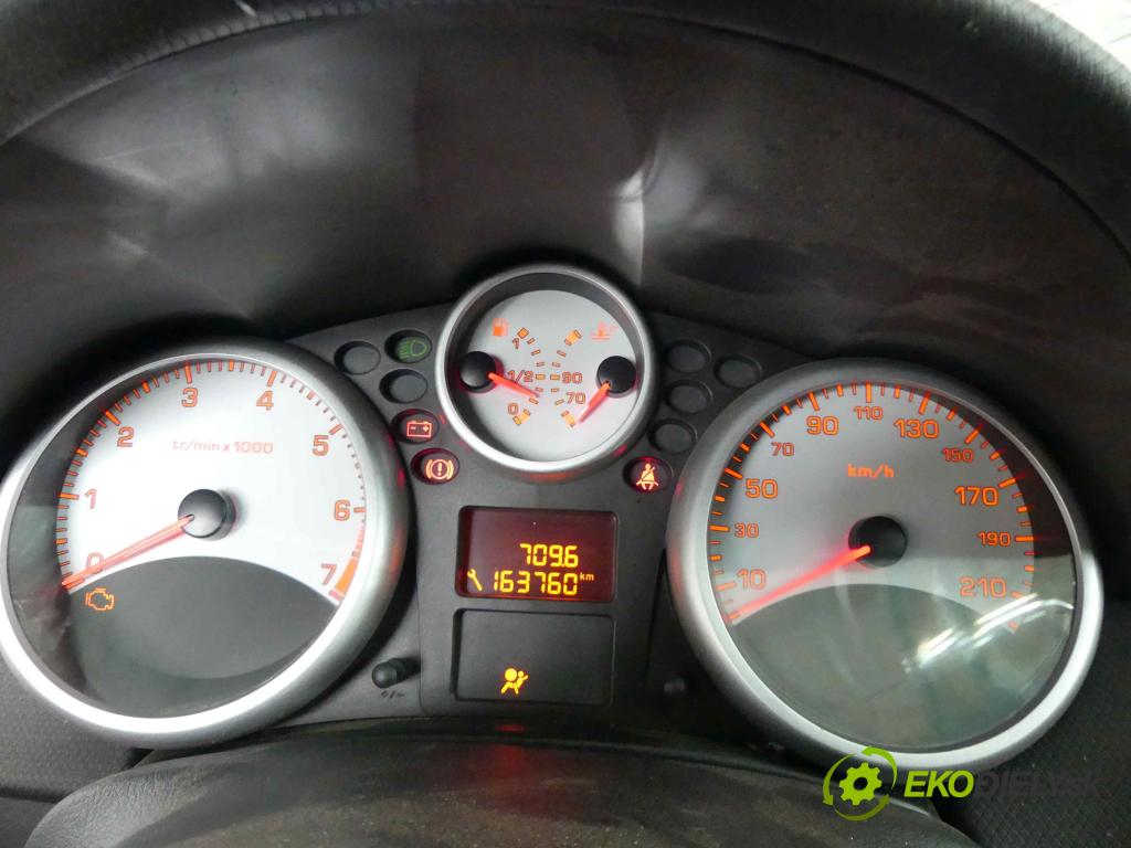 Peugeot 207 1.4 73 hp manual 54 kW 1360 cm3 3- Přístrojová deska 9662903880 (Přístrojové desky, displeje)