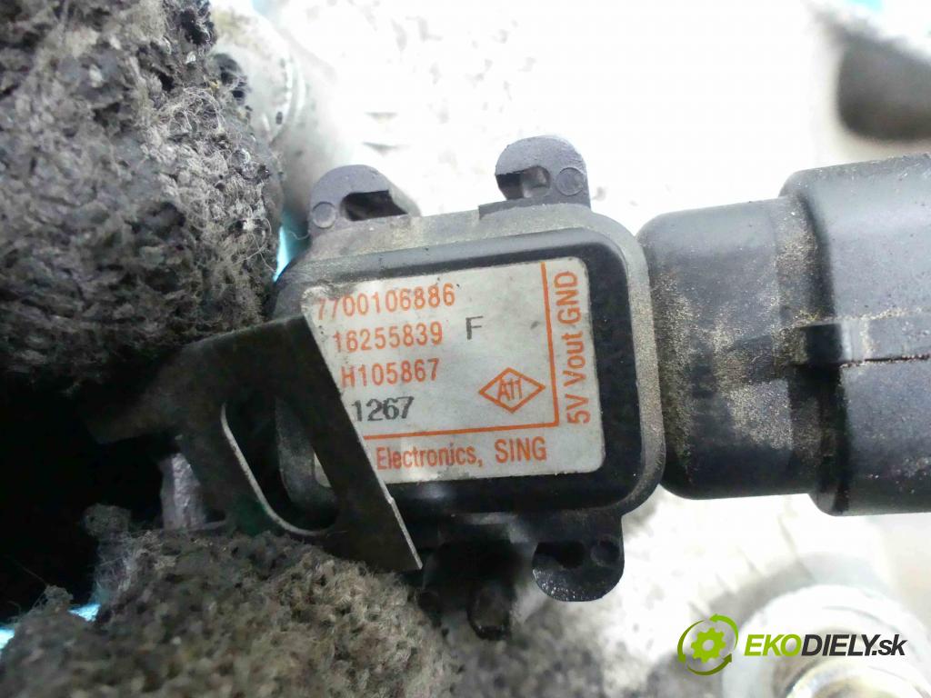 Renault Vel satis 2.0 T 16V 163 HP manual 120 kW 1998 cm3 5- zvod nasávací 8200055543 (Sacie potrubia)