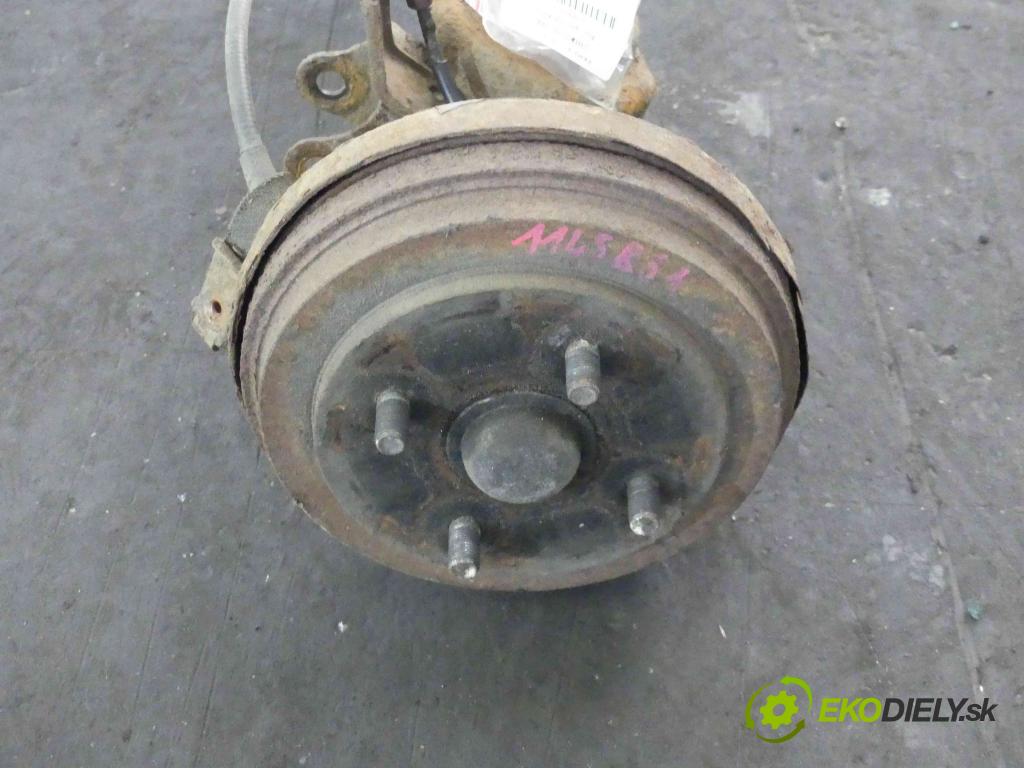 Suzuki Alto 1998-2004 1.1 16v 63 hp manual 46 kW 1061 cm3 5- zadní výztuha