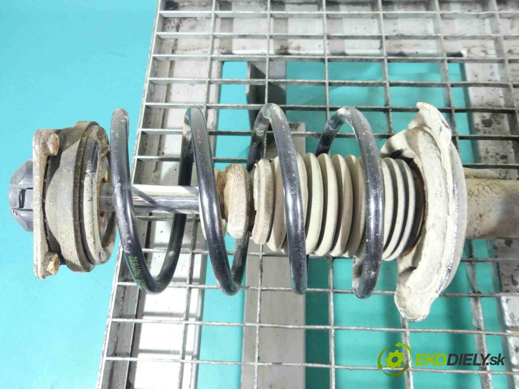 Mercedes A W169 2004-2012 1.5 8v 95 HP manual 70 kW 1498 cm3 5- pružina predné 