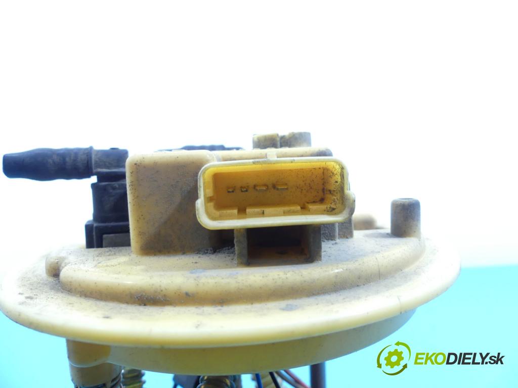 Fiat Punto Grande 1,3.0 jtd 90 hp manual 66 kW 1248 cm3 5- čerpadlo paliva 51802207