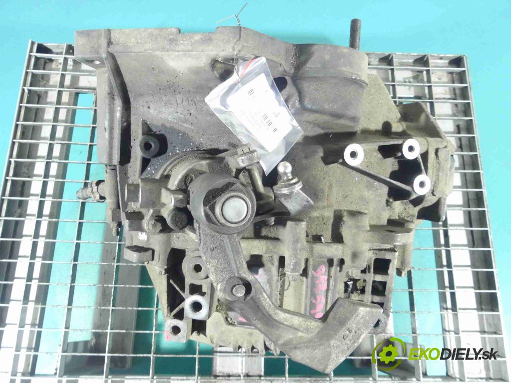 Fiat Punto Grande 1,3.0 jtd 90 HP manual 66 kW 1248 cm3 5- prevodovka stupeň,rýchlosť manual