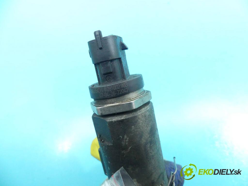 Fiat Punto Grande 1,3.0 jtd 90 HP manual 66 kW 1248 cm3 5- lišta vstrekovacia 0445214141 (Vstrekovacie lišty)