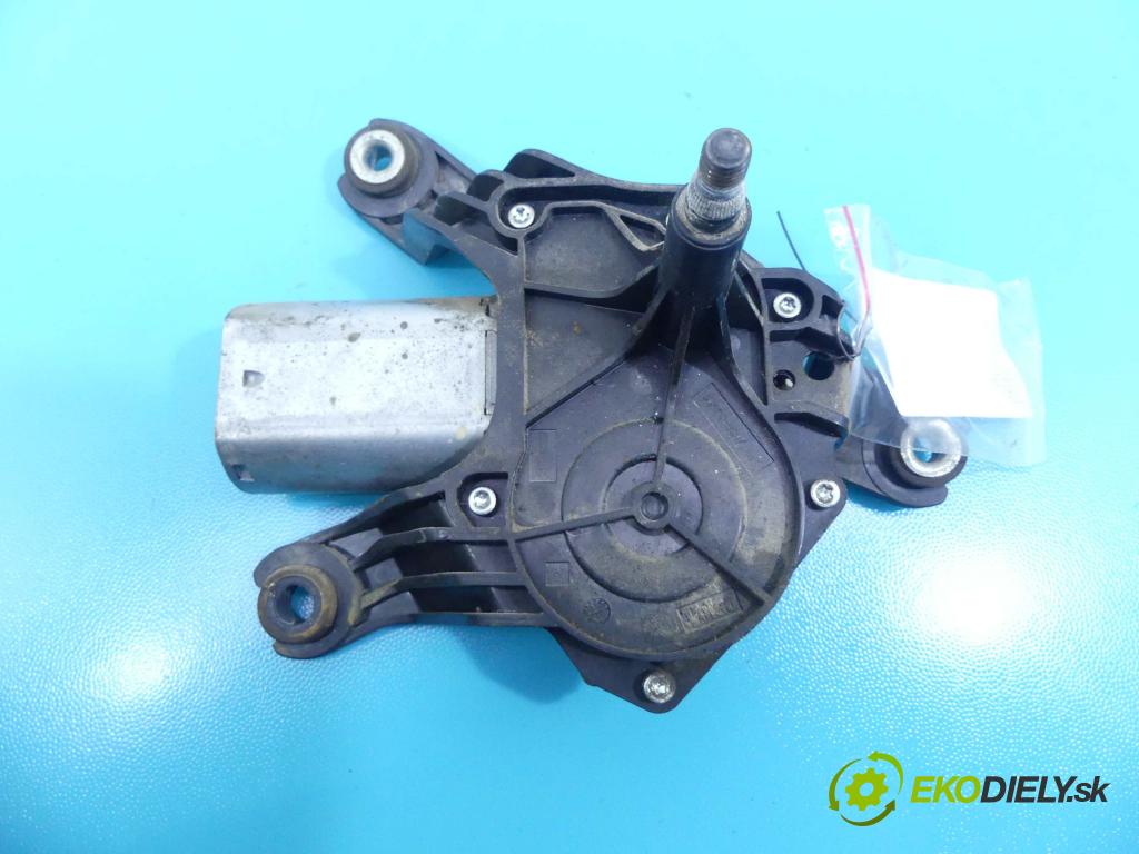 Dacia Logan I 2005-2014 1.5 dci 68 HP manual 50 kW 1461 cm3 5- motor stieračov zadné
