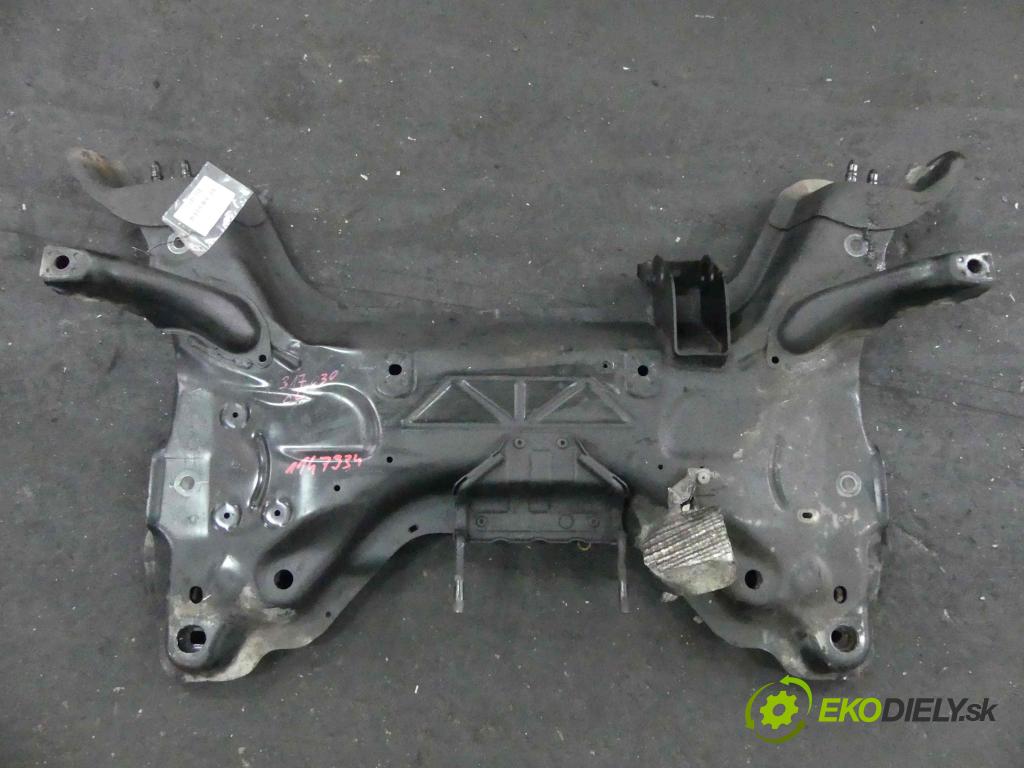 Citroen C4 I 2004-2011 2.0 hdi 136hp manual 100 kW 1997 cm3 5- výztuha motoru 
