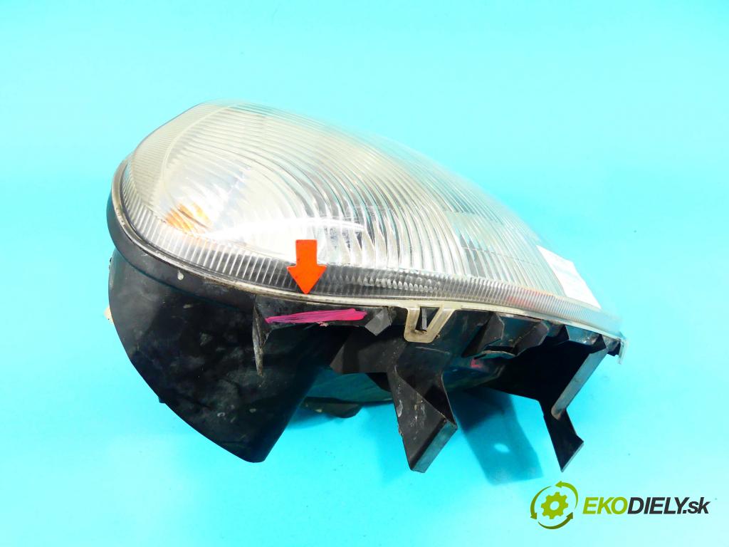 Renault Clio II 1998-2012 1.4 75 HP manual 55 kW 1390 cm3 5- Reflektor: pravý  (Pravé)