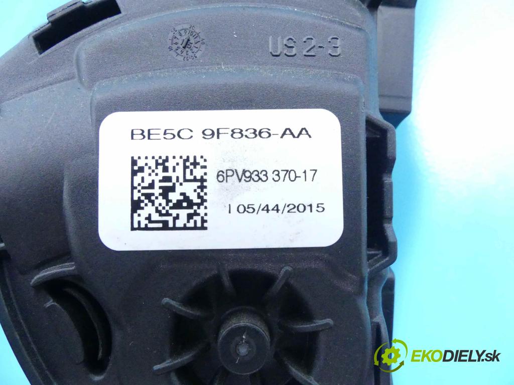 Tesla Model S 0.0b: automatic 310 kW 1 cm3 5- pedále BE5C9F836-AA (Pedále)
