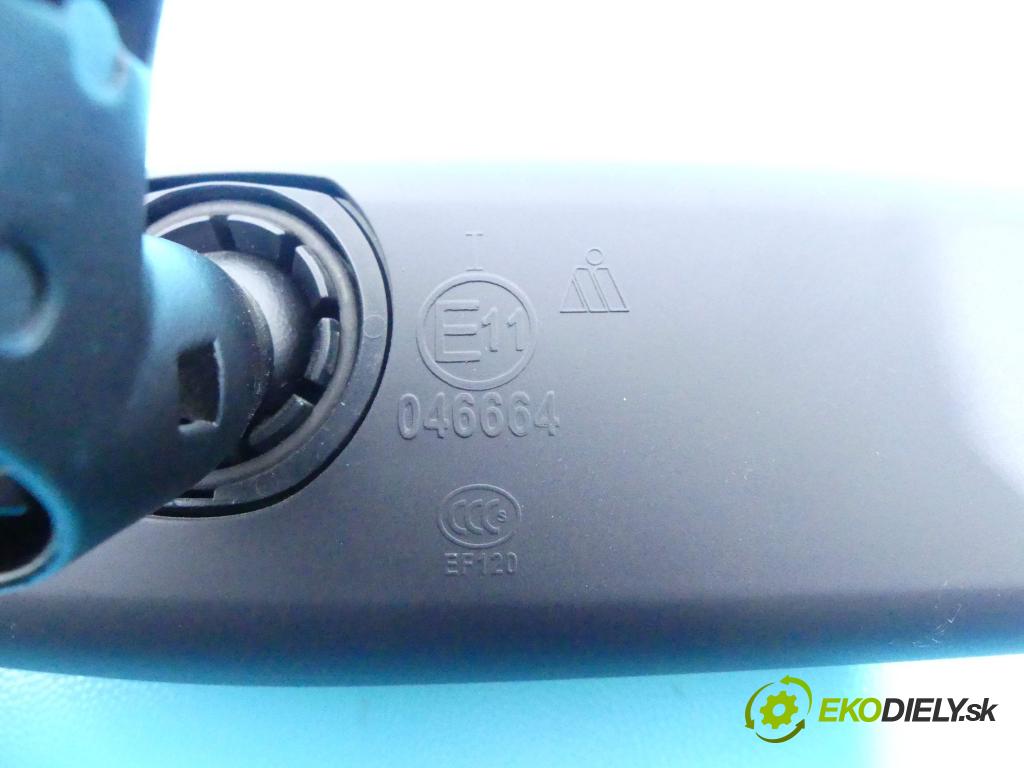 Tesla Model S 0.0b: automatic 310 kW 1 cm3 5- zpětné zrcátko vnitřní  (Světla vnitřní)