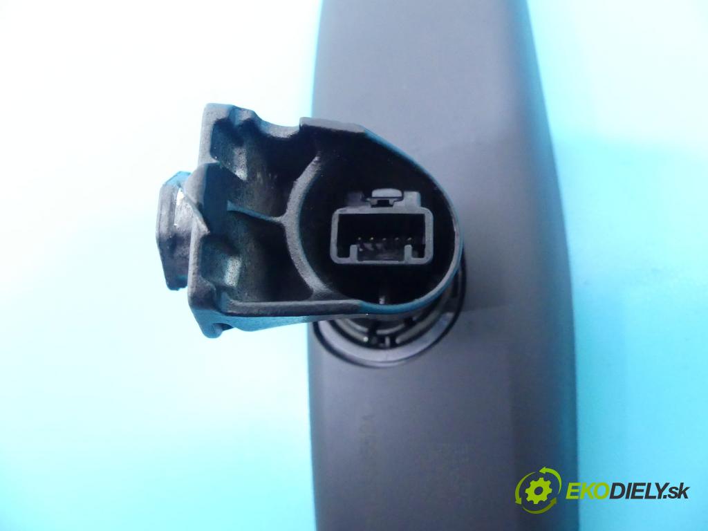 Tesla Model S 0.0b: automatic 310 kW 1 cm3 5- zpětné zrcátko vnitřní  (Světla vnitřní)