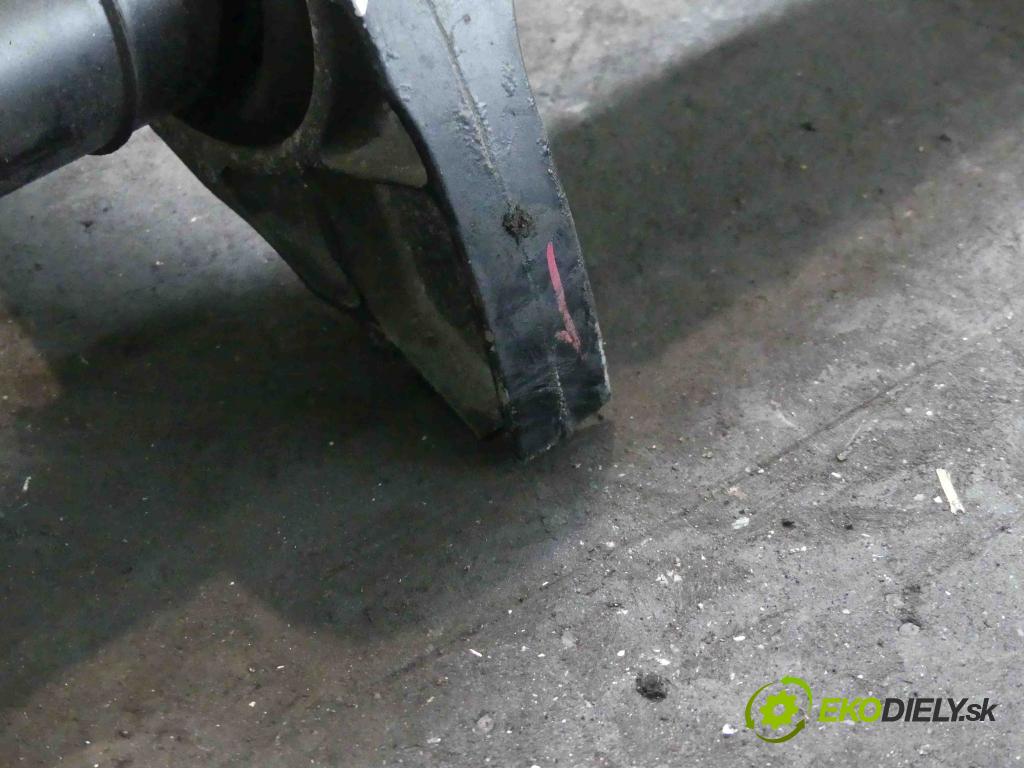 Seat Leon III 2012-2020 2.0 tdi 184hp automatic 135 kW 1968 cm3 5- Hřídel: jízda:  (Kardaňové hriadele)