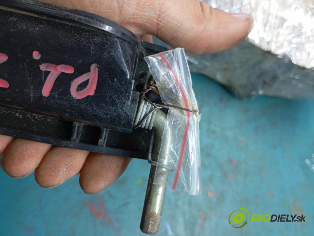 Fiat 126p 0.65b 31KM manual 23 kW 652 cm3 3- klika přední levé  (Vnější přední levá klika dveří)