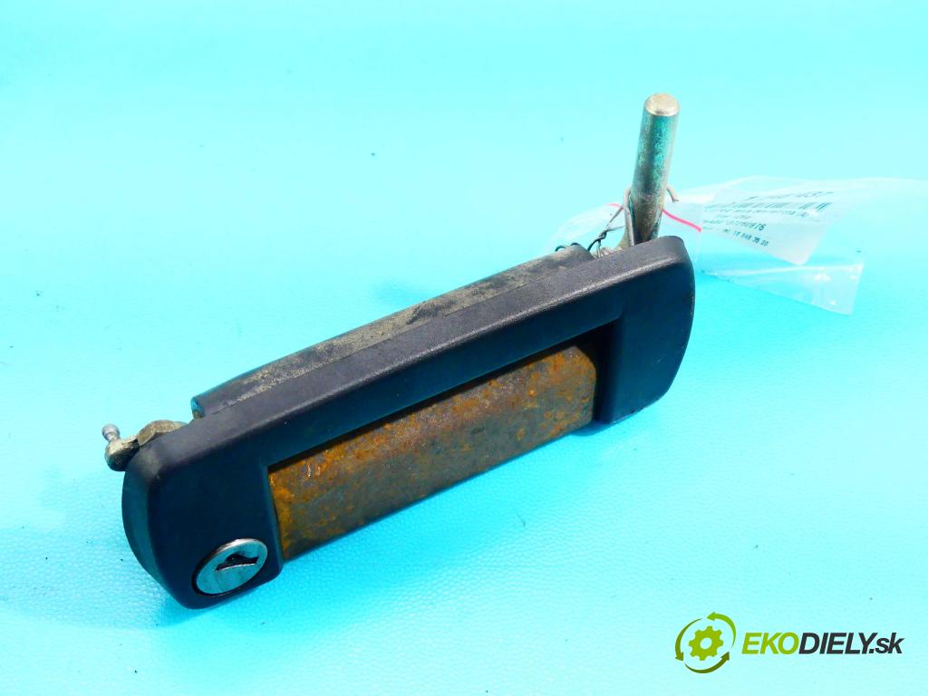 Fiat 126p 0,65.0b 31KM manual 23 kW 652 cm3 3- rukoväť predné ľavé mimo:  (Vonkajšie predné ľavé)