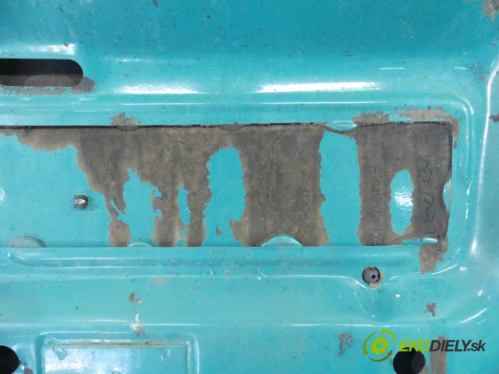 Fiat 126p 0,65.0b 31KM manual 23 kW 652 cm3 3- zadní kufrové dveře  (Zadní kapoty)