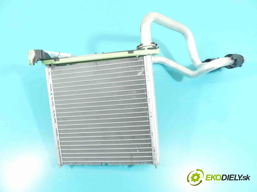 Seat Leon III 2012-2020 2.0 tdi 184hp automatic 135 kW 1968 cm3 5- radiator 5Q0819031 (Radiátory kúrenia)