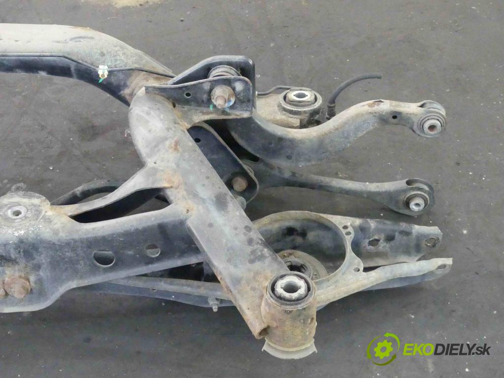 Seat Leon III 2012-2020 2.0 tdi 184 hp automatic 135 kW 1968 cm3 5- zadní výztuha