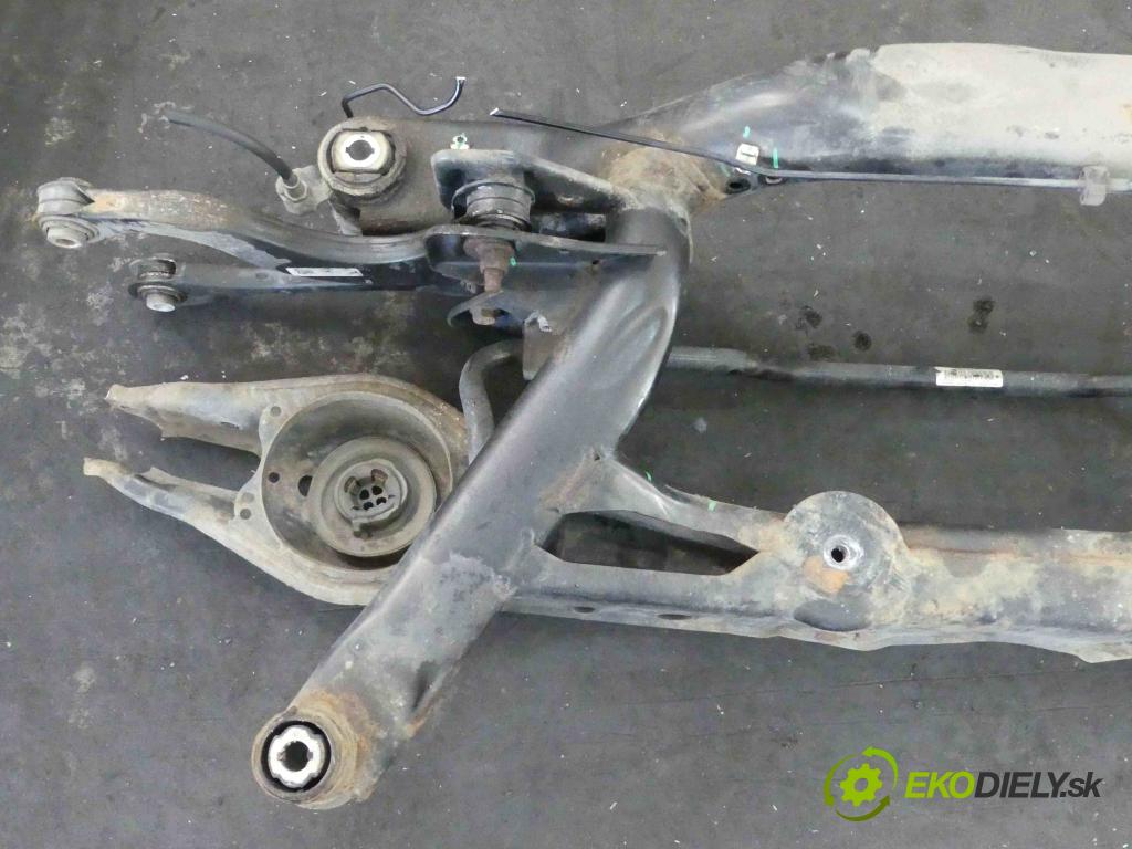 Seat Leon III 2012-2020 2.0 tdi 184 hp automatic 135 kW 1968 cm3 5- zadní výztuha