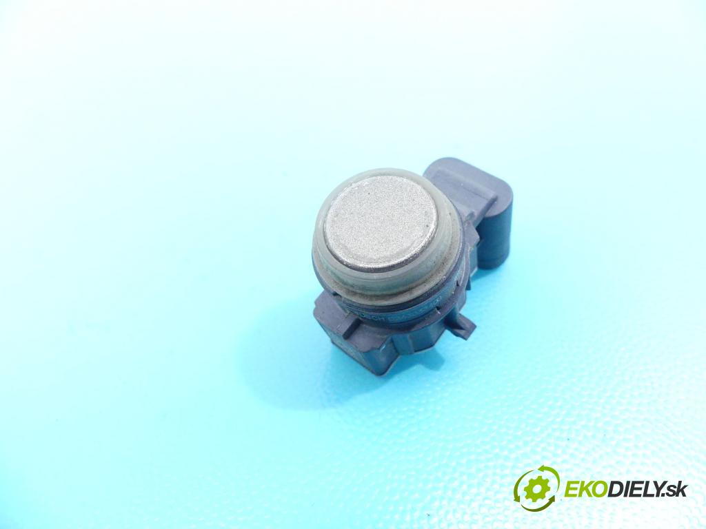 Tesla Model S 0.0b: automatic 310 kW 1 cm3 5- snímač parkovaní: 1048473-14-A