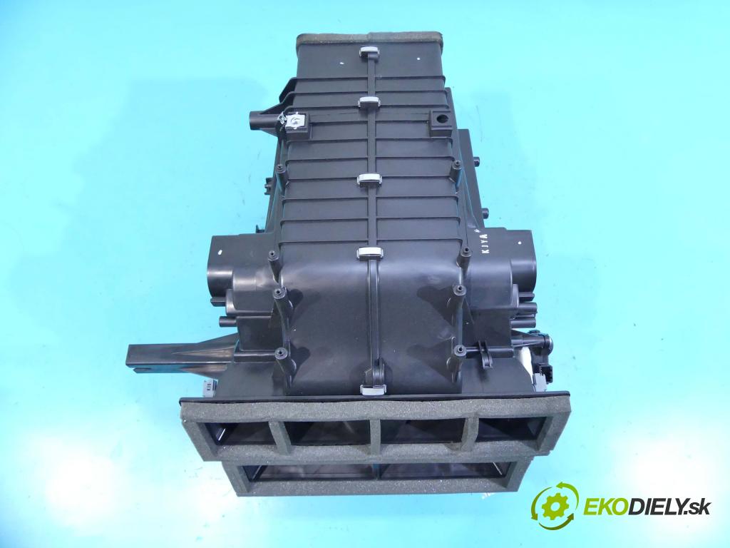 Tesla Model S 0.0b: automatic 310 kW 1 cm3 5- radiator 6007378-00-M (Radiátory kúrenia)