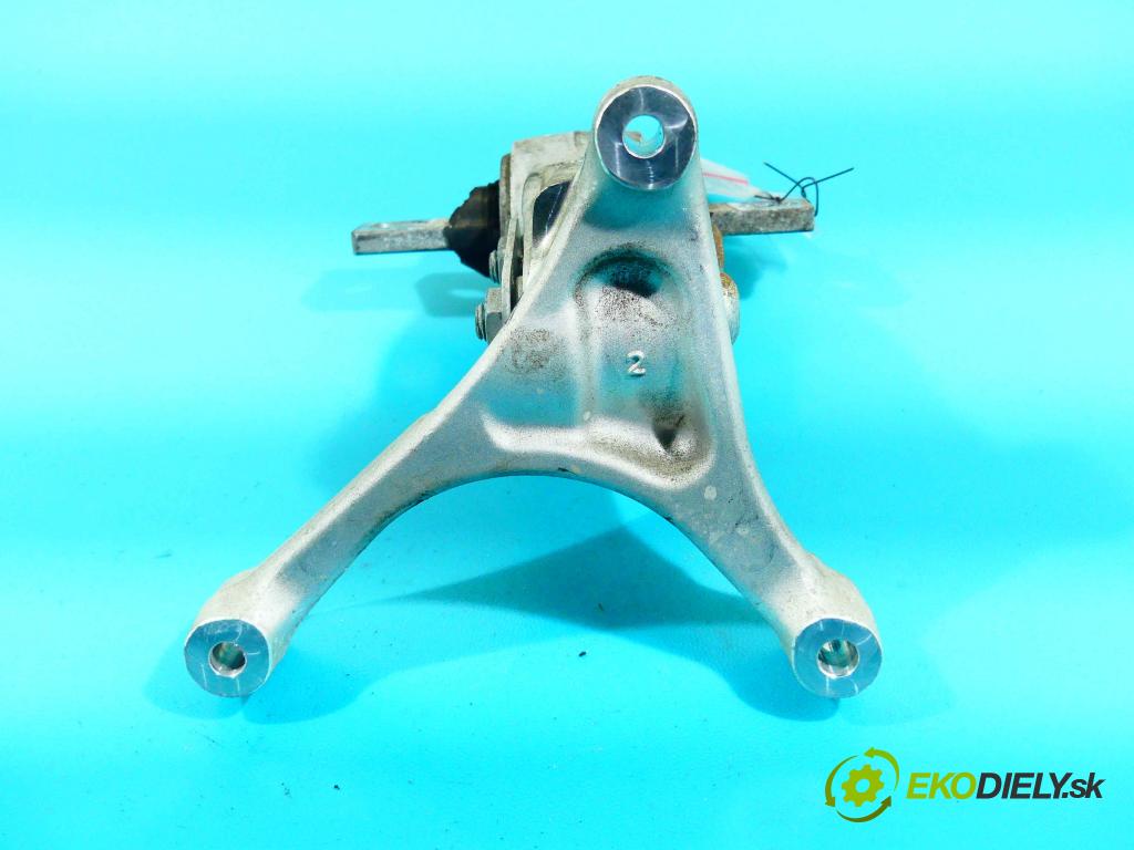 Tesla Model S 0.0b: automatic 310 kW 1 cm3 5- airbag motora  (Držiaky motora)