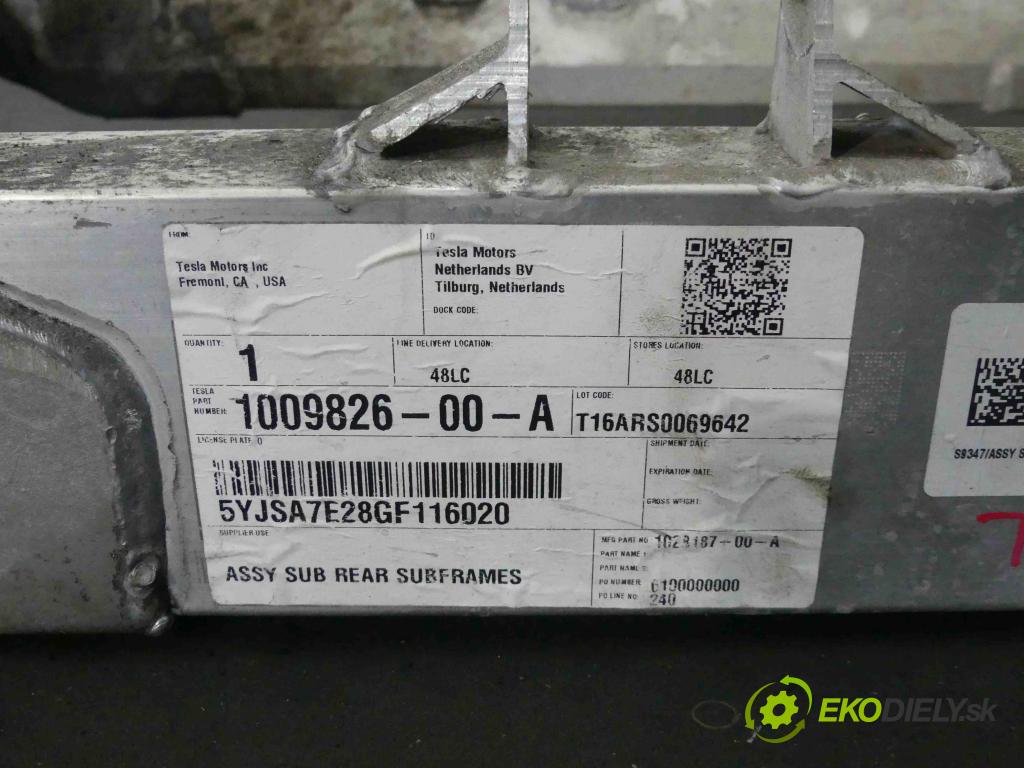Tesla Model S 0.0b: automatic 310 kW 1 cm3 5- zadní výztuha 1009826-00-A