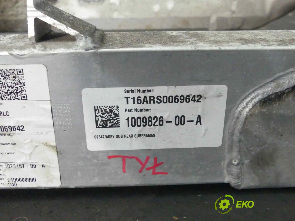 Tesla Model S 0.0b: automatic 310 kW 1 cm3 5- zadní výztuha 1009826-00-A