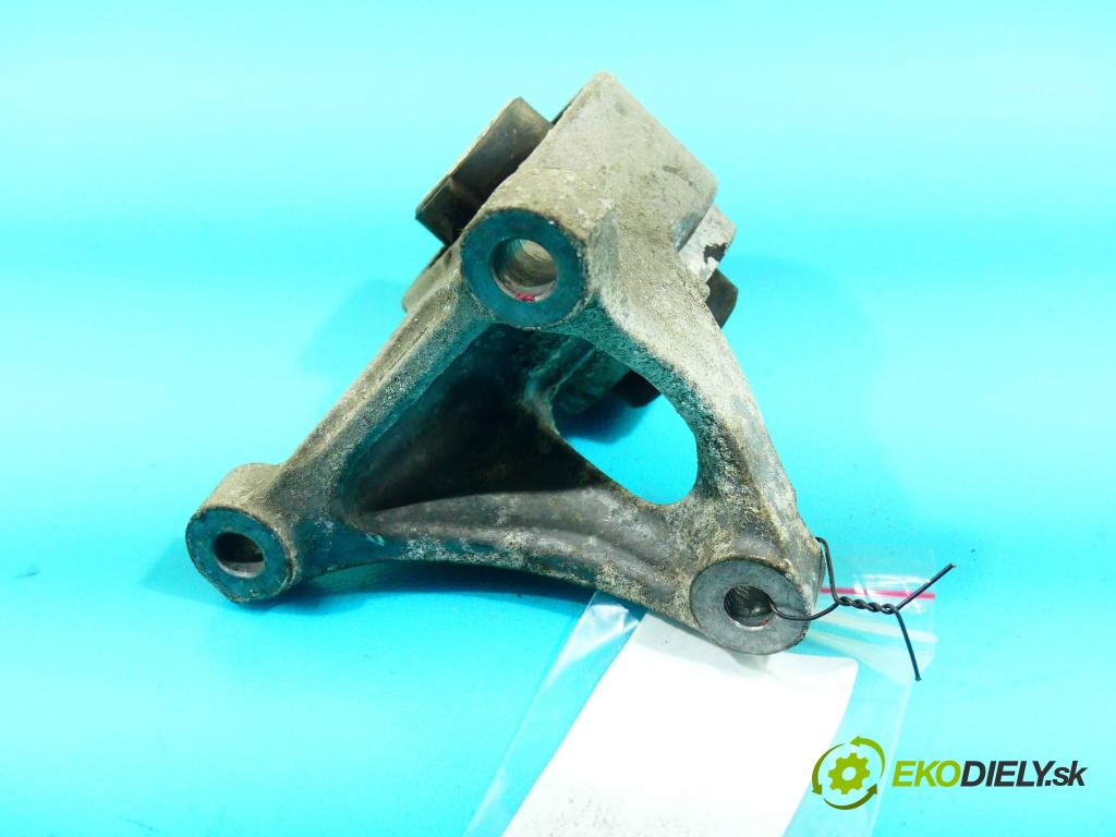 Tesla Model S 0.0b: automatic 310 kW 1 cm3 5- airbag motora  (Držiaky motora)