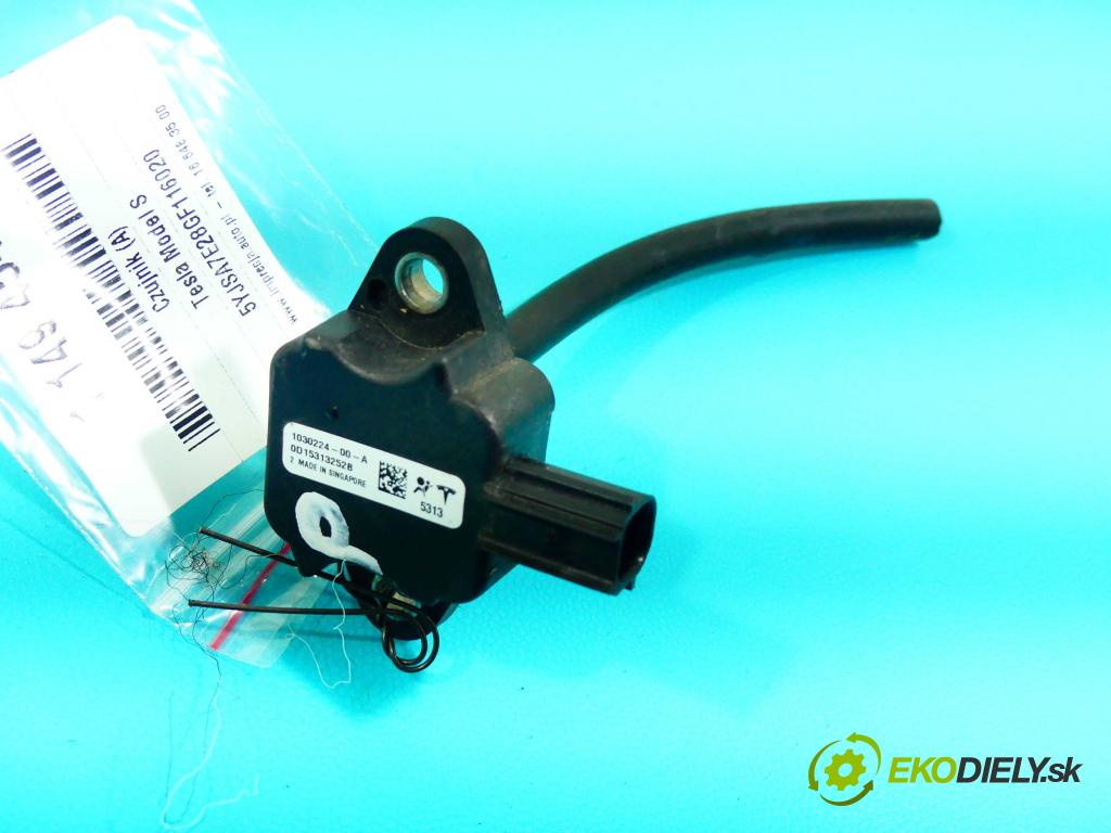 Tesla Model S 0.0b: automatic 310 kW 1 cm3 5- snímač šokovat: 1030224-00-A (Snímače nárazu)