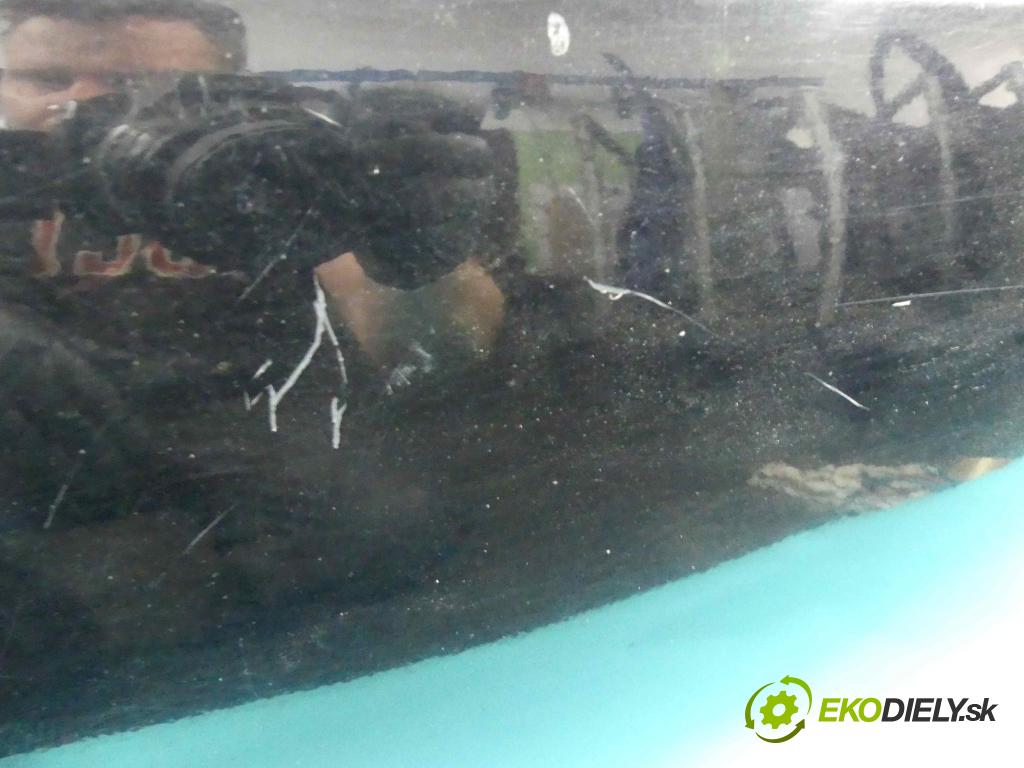 Vw Golf IV 1997-2003 1.9 tdi 90 hp manual 66 kW 1896 cm3 5- zadní kufrové dveře  (Zadní kapoty)