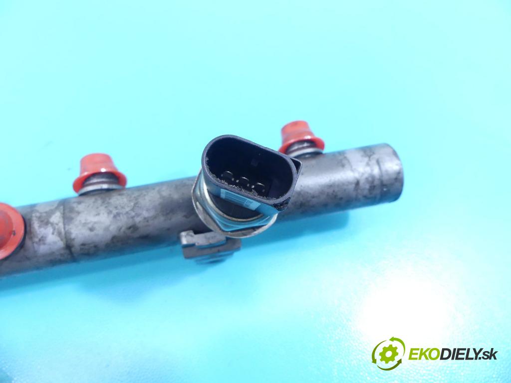 Audi A8 D3 2002-2009 4,2.0 TDI 326KM automatic 240 kW 4134 cm3 4- lišta vstrekovacia 057130089G (Vstrekovacie lišty)