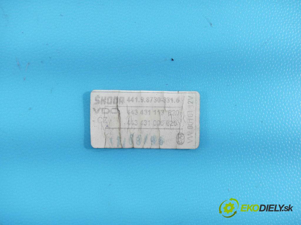 Skoda Felicia 1.3 68 hp manual 50 kW 1289 cm3 5- Přístrojová deska 443431113620 (Přístrojové desky, displeje)