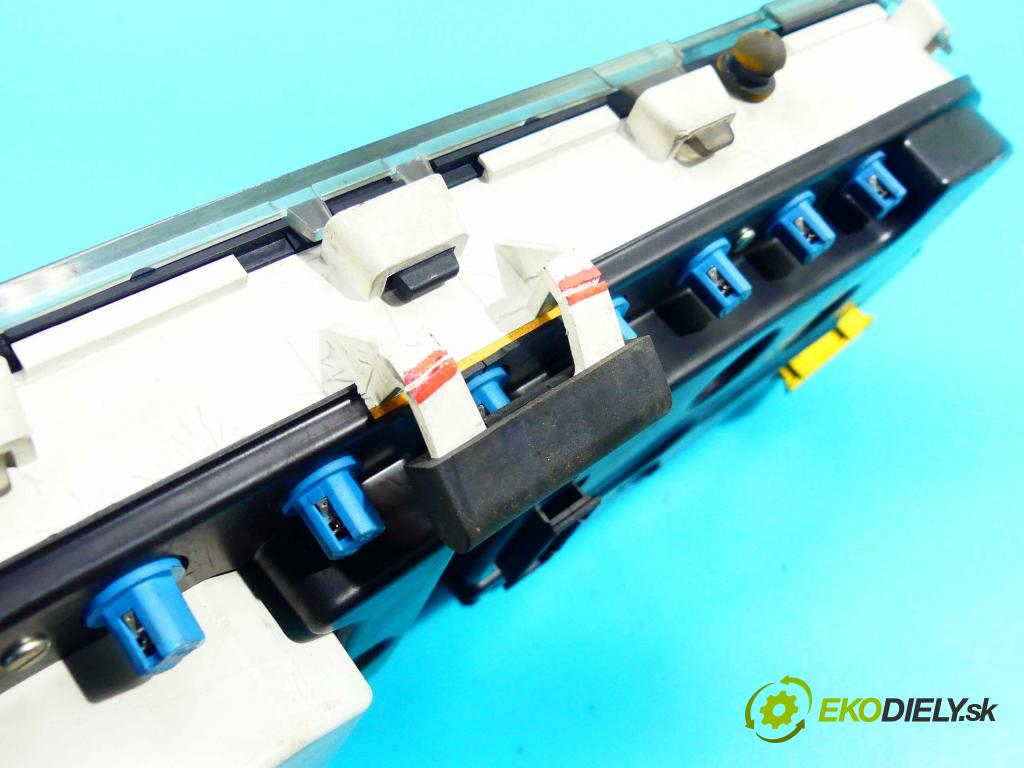 Skoda Felicia 1.3 68 hp manual 50 kW 1289 cm3 5- Přístrojová deska 443431113620 (Přístrojové desky, displeje)