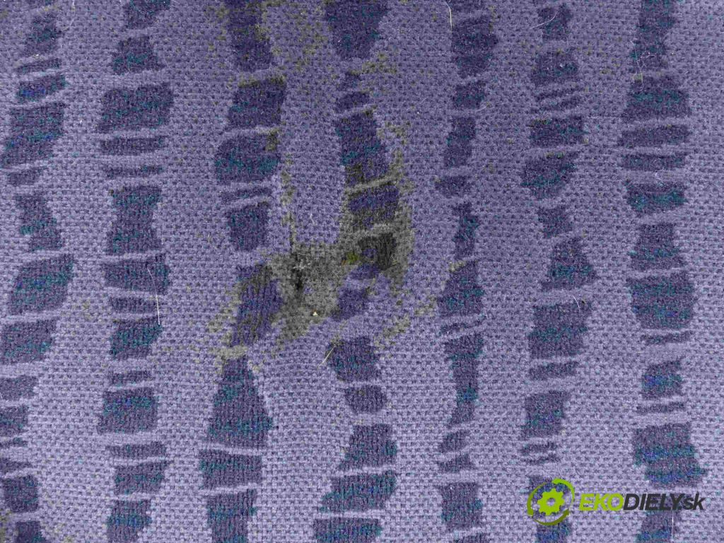 Skoda Felicia 1.3 68 hp manual 50 kW 1289 cm3 5- Sedadlo pravý  (Sedačky, sedadla)