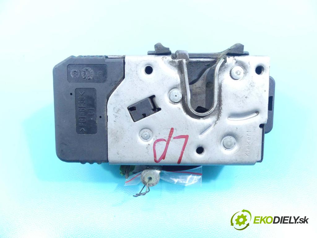 Opel Corsa C 2000-2006 1.0 12v 58 hp manual 43 kW 973 cm3 3- zámek přední levý 24434884