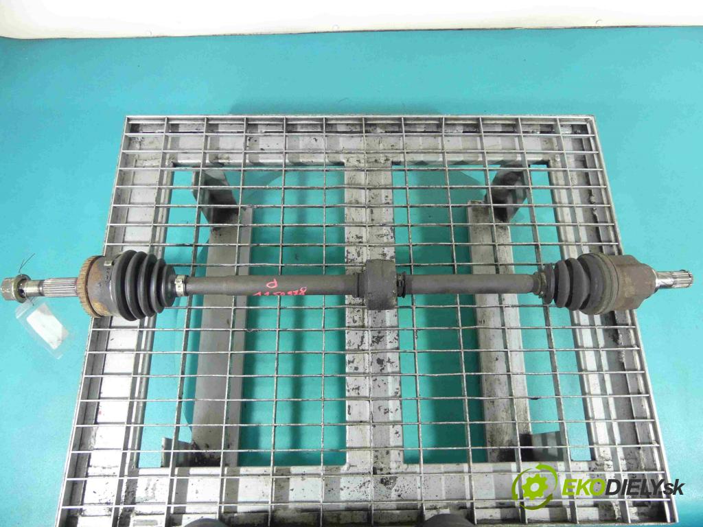 Nissan Almera tino 1.8 16v 114 HP manual 84 kW 1769 cm3 5- poloos pravé  (Poloosy)