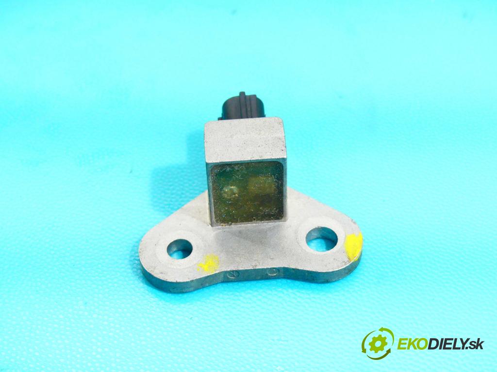 Infiniti FX II 2008-2017 3.0 D V6 238HP automatic 175 kW 2993 cm3 5- snímač šokovat:  (Snímače nárazu)