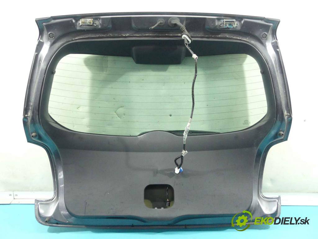 Toyota Auris I 2006-2013 1.4 D4D 90 HP manual 66 kW 1364 cm3 5- zadna kufor  (Zadné kapoty)