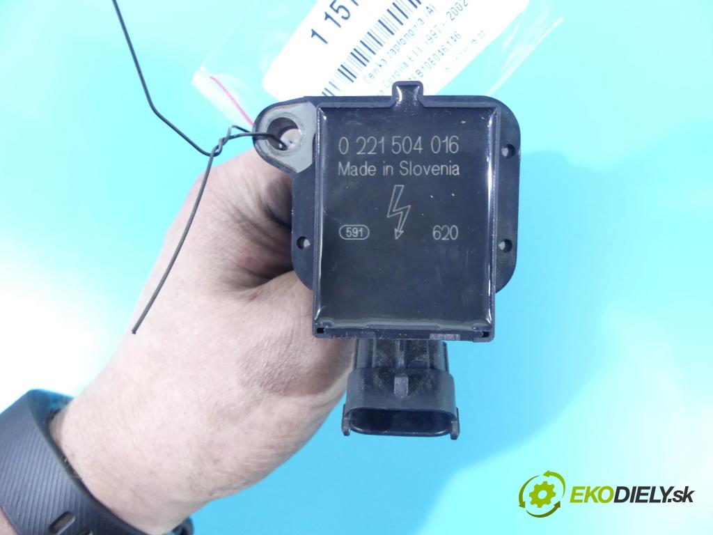 Toyota Corolla E11 1997-2002 1.4 vvti 97KM manual 71 kW 1398 cm3 5- cievka zapaľovacia 0221504016 (Zapaľovacie cievky, moduly)