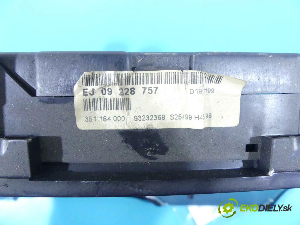Opel Zafira A 1999-2005 2.0 dtl 82 HP manual 60 kW 1995 cm3 5- prístrojovka/ budíky EJ09228757 (Prístrojové dosky, displeje)