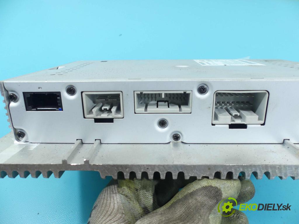 Volvo S40 II 2004-2012 2.0d 136 HP manual 100 kW 1997 cm3 4- Zesilovač: 30679536 (Zosilňovače)