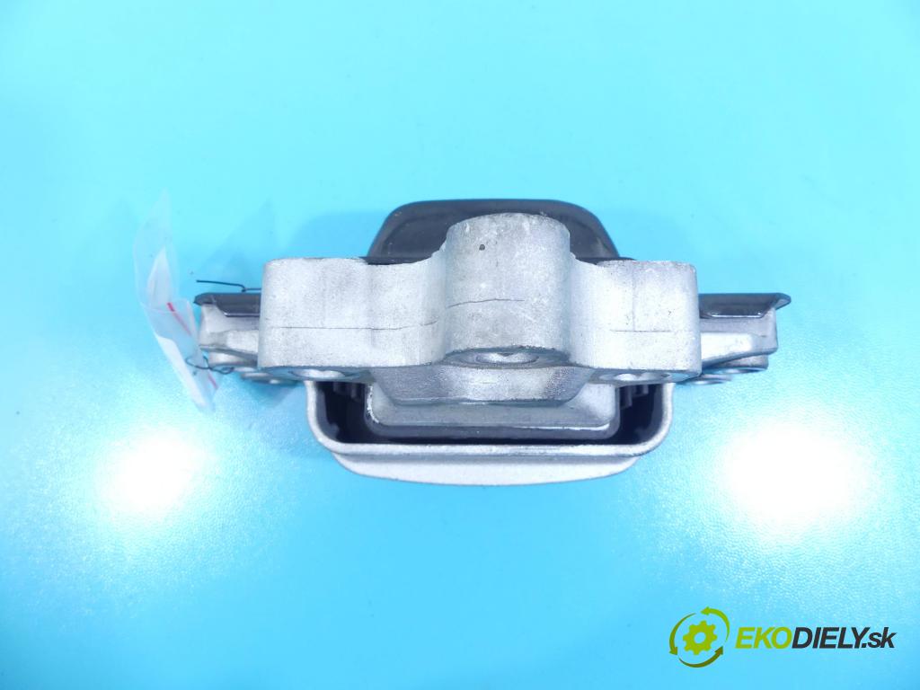 Seat Altea 2.0 tdi 140 HP manual 103 kW 1968 cm3 5- airbag motora 1K0199555 (Držiaky motora)