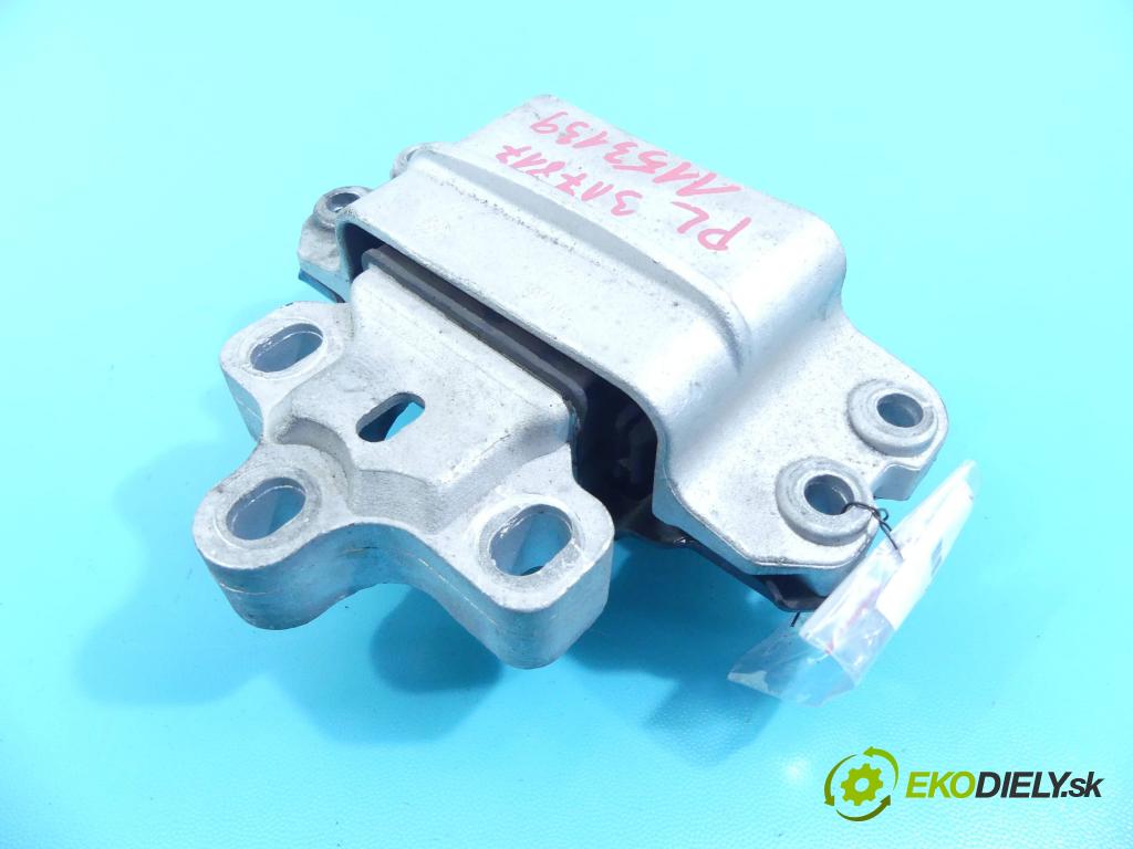 Seat Altea 2.0 tdi 140 HP manual 103 kW 1968 cm3 5- airbag motora 1K0199555 (Držiaky motora)