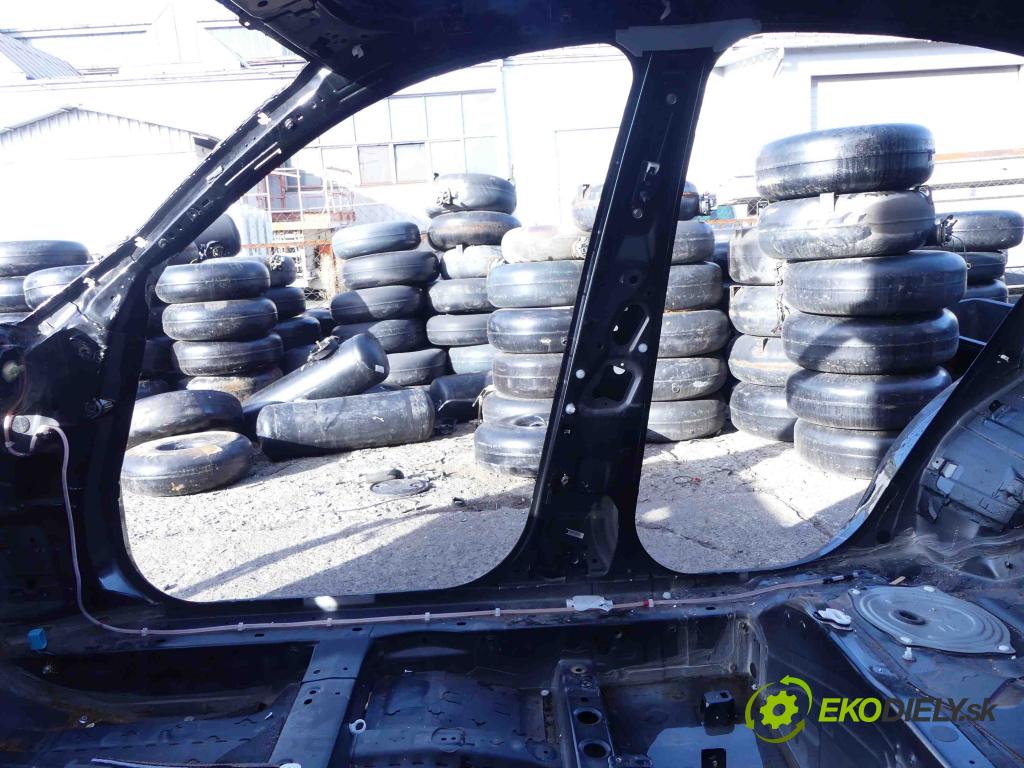 Infiniti FX II 2008-2017 3.0 D V6 238hp automatic 175 kW 2993 cm3 5- práh pravý  (Ostatní)