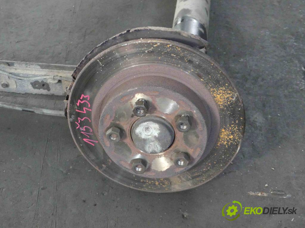 Nissan Almera tino 2.2 td 111KM manual 82 kW 2184 cm3 5- zadní výztuha